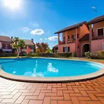 Apartmán Sunflower Relax Pool And Terrace - Happy Lesa