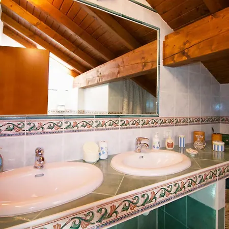 Sunflower - Maggiore Duplex W/ Terrace And Shared Pool Daire