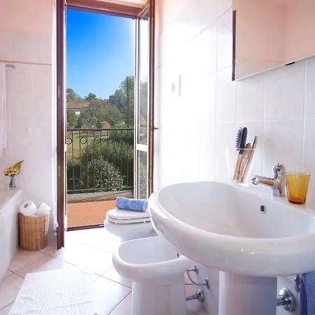 Daire Sunflower - Maggiore Duplex W/ Terrace And Shared Pool *