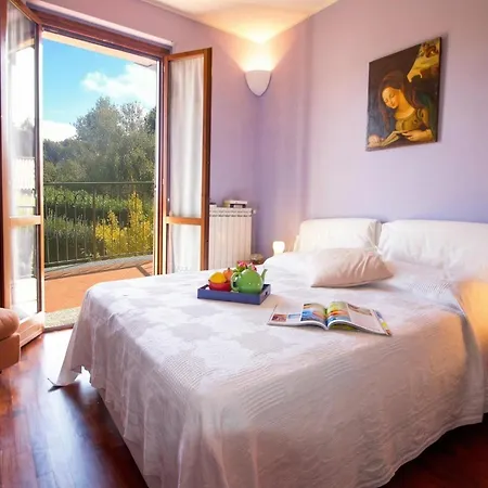 Sunflower - Maggiore Duplex W/ Terrace And Shared Pool Daire Lesa