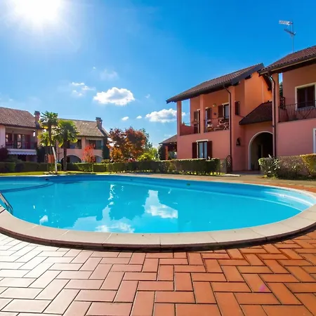 Daire Sunflower - Maggiore Duplex W/ Terrace And Shared Pool
