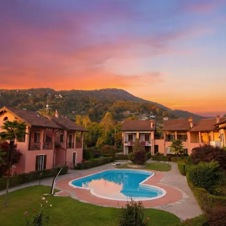 Sunflower - Maggiore Duplex W/ Terrace And Shared Pool *