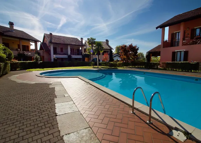 Sunflower Relax Pool And Terrace - Happy