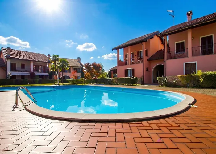 Apartment Sunflower Relax Pool And Terrace - Happy Lesa